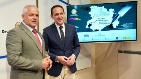 Conrado Iscar y Sebastián Nogales durante la presentación de las III Jornadas Autonómicas sobre Terrorismo