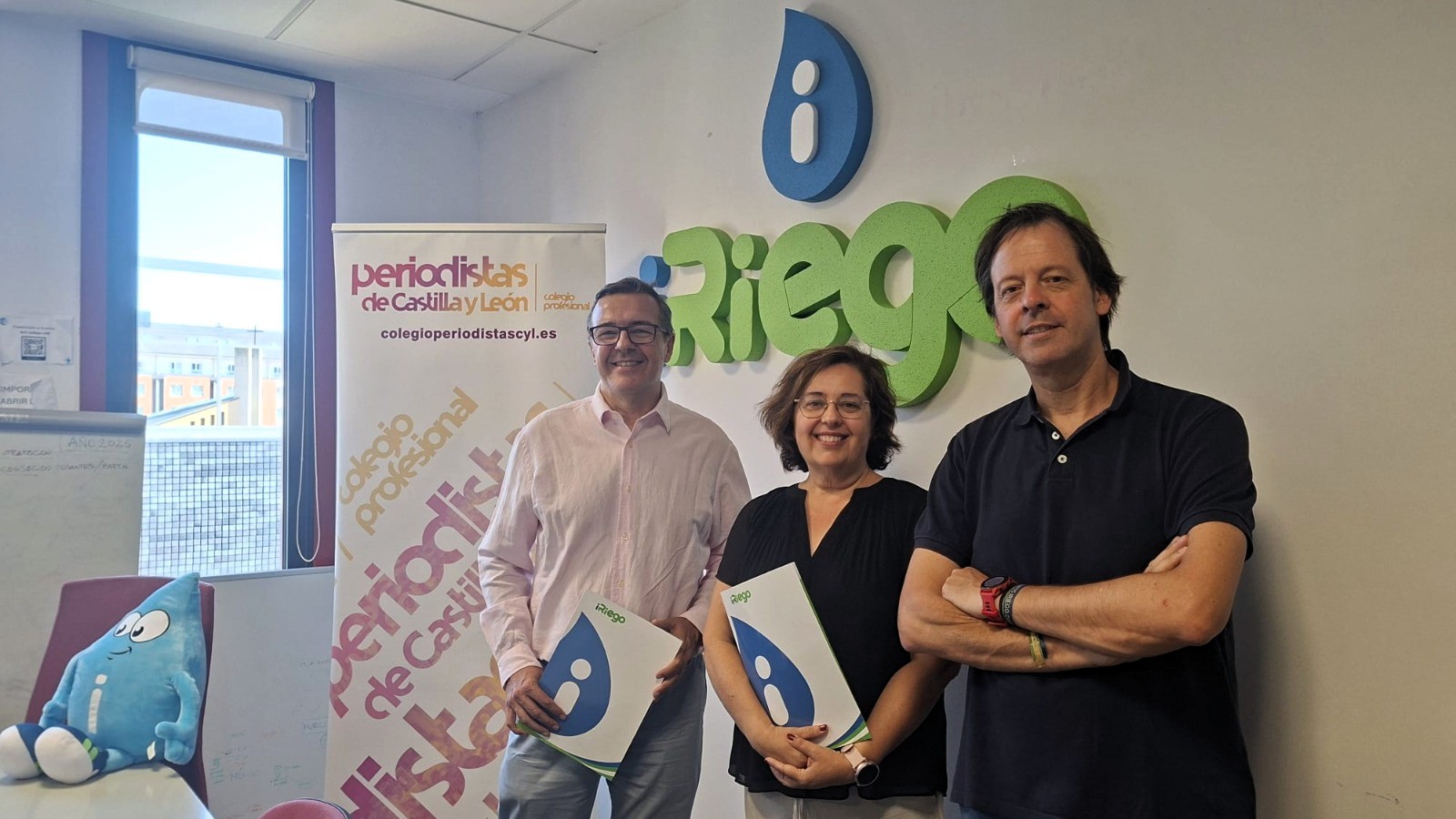 José Francisco Fernández (d), Ana Rosalina López e Ignacio Coll